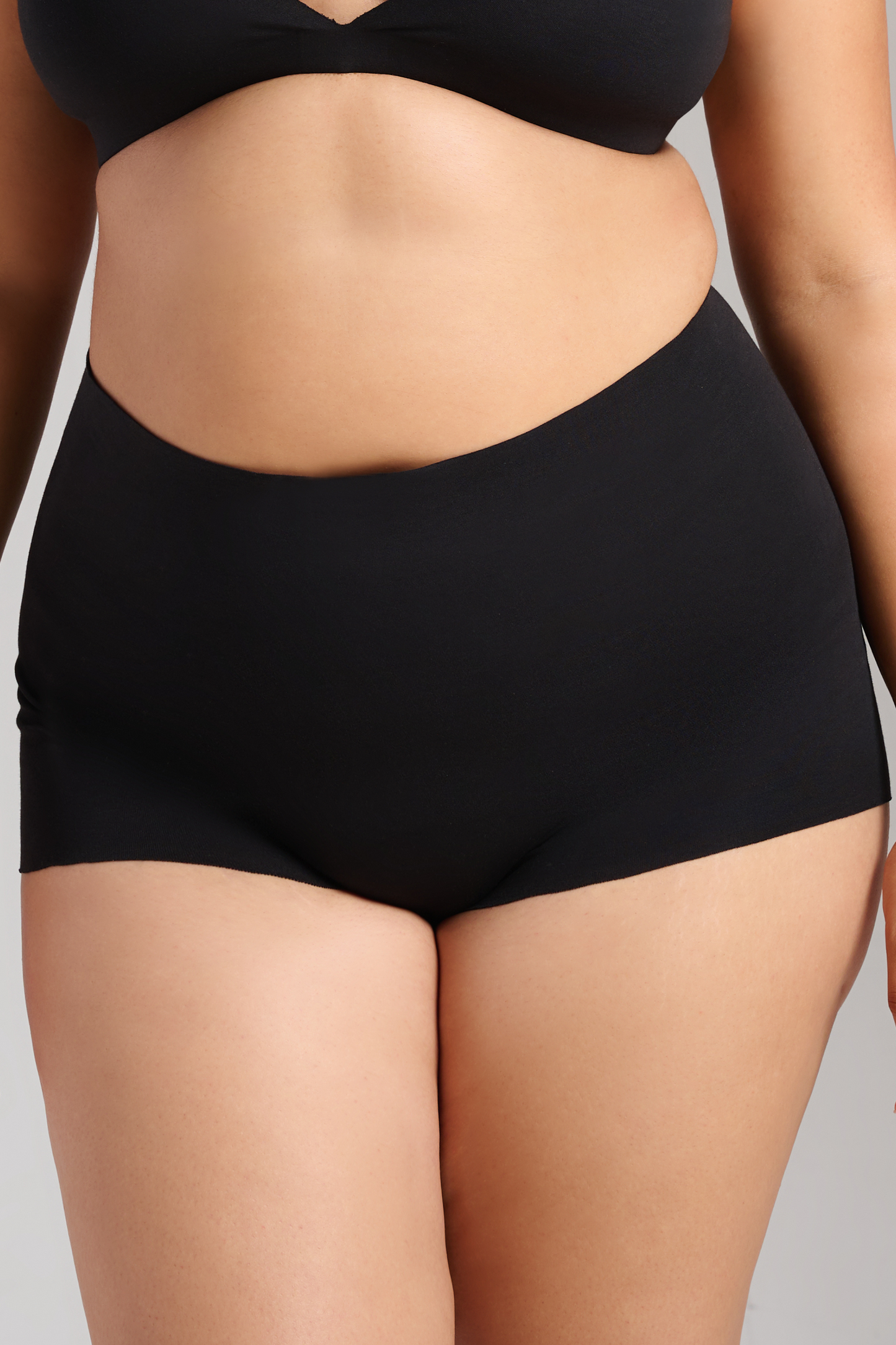 Organic Cotton No-Show Shaping Boy Short - SIELLA - Color: Black Noir