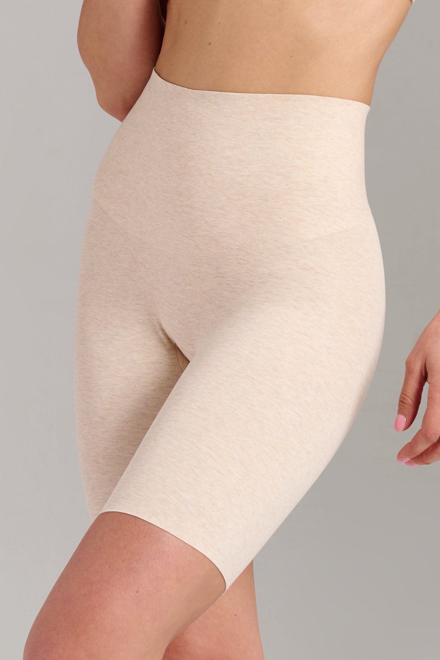 Organic Cotton No-Show Shaping Short - Siella - Color: Oatmeal Avoine