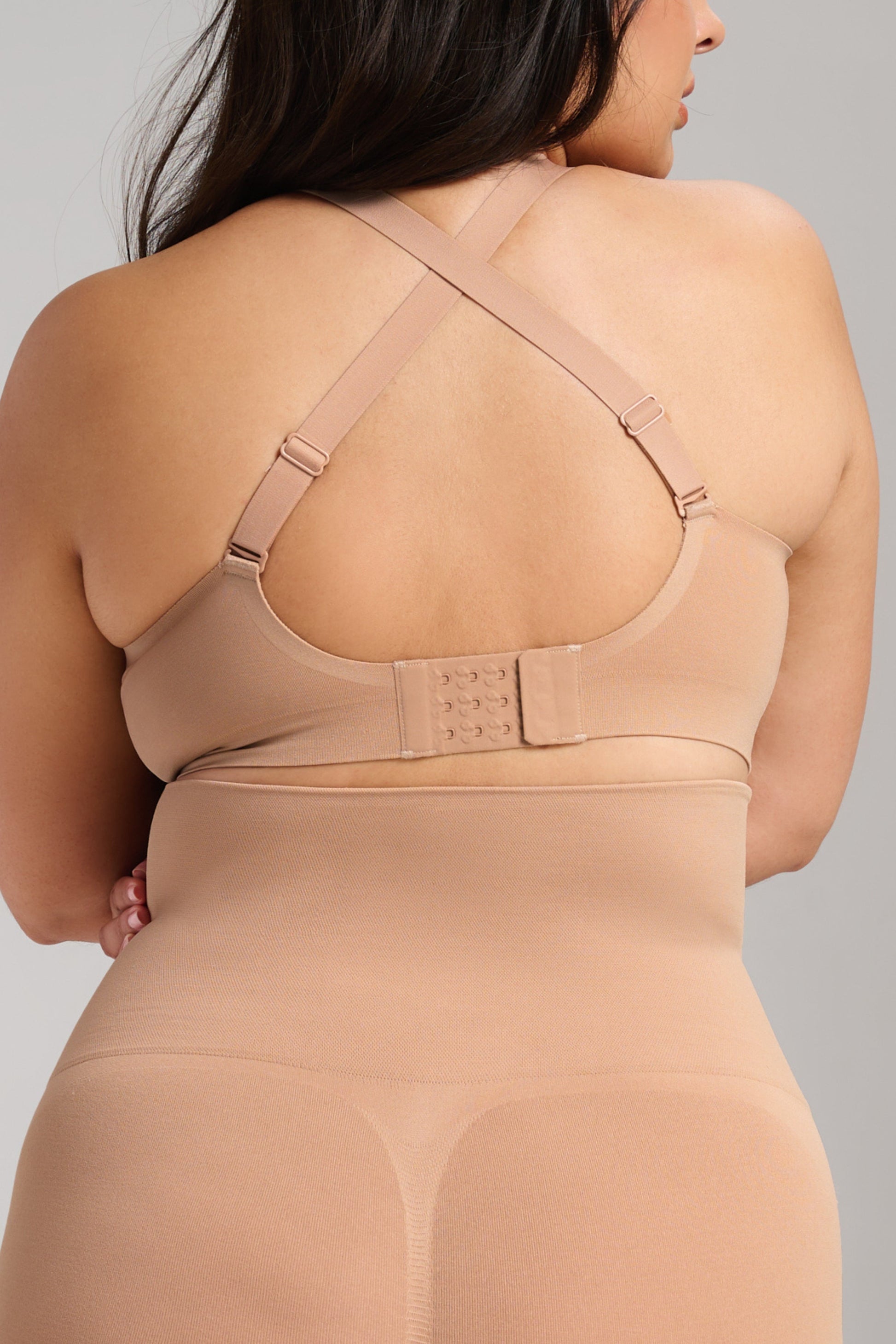 Sculpt V-Neck Bra - SIELLA - Color: Taupe