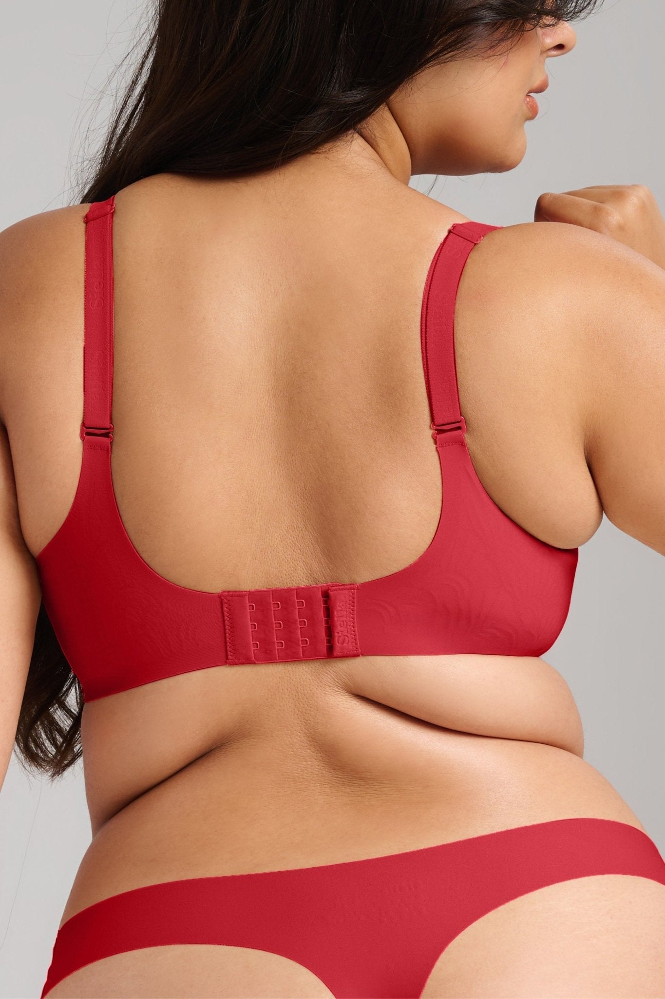 No-Show V-Neck Bra -  Siella - Color: Red Rouge