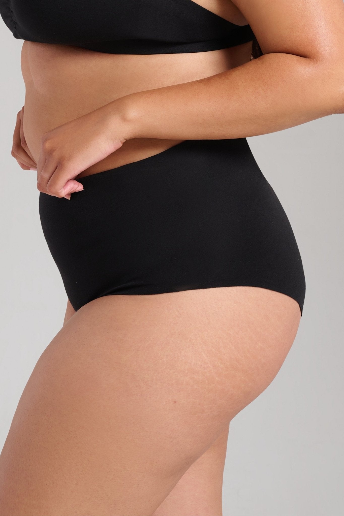 Organic Cotton No - Show Shaping Brief - Siella - Color: Black Noir